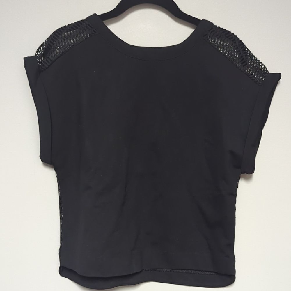 Banana Republic Black Boxy Crop T-Shirt with Cap Sleeves